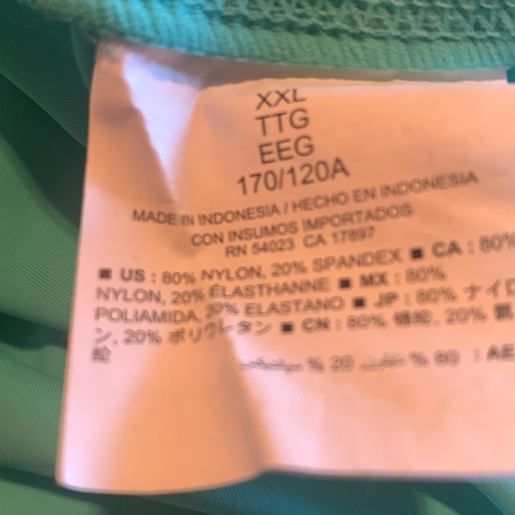 Pre-Owned Workout top - Picture 5 of 5